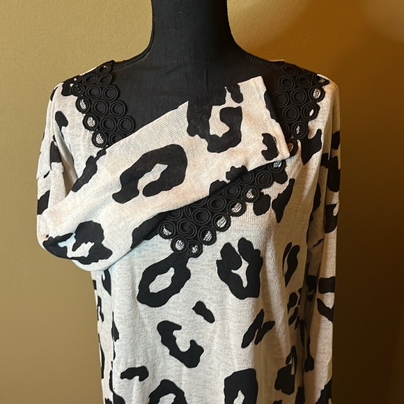 Leopard print top with black lace trim at neck.  NWOT - Picture 10 of 11